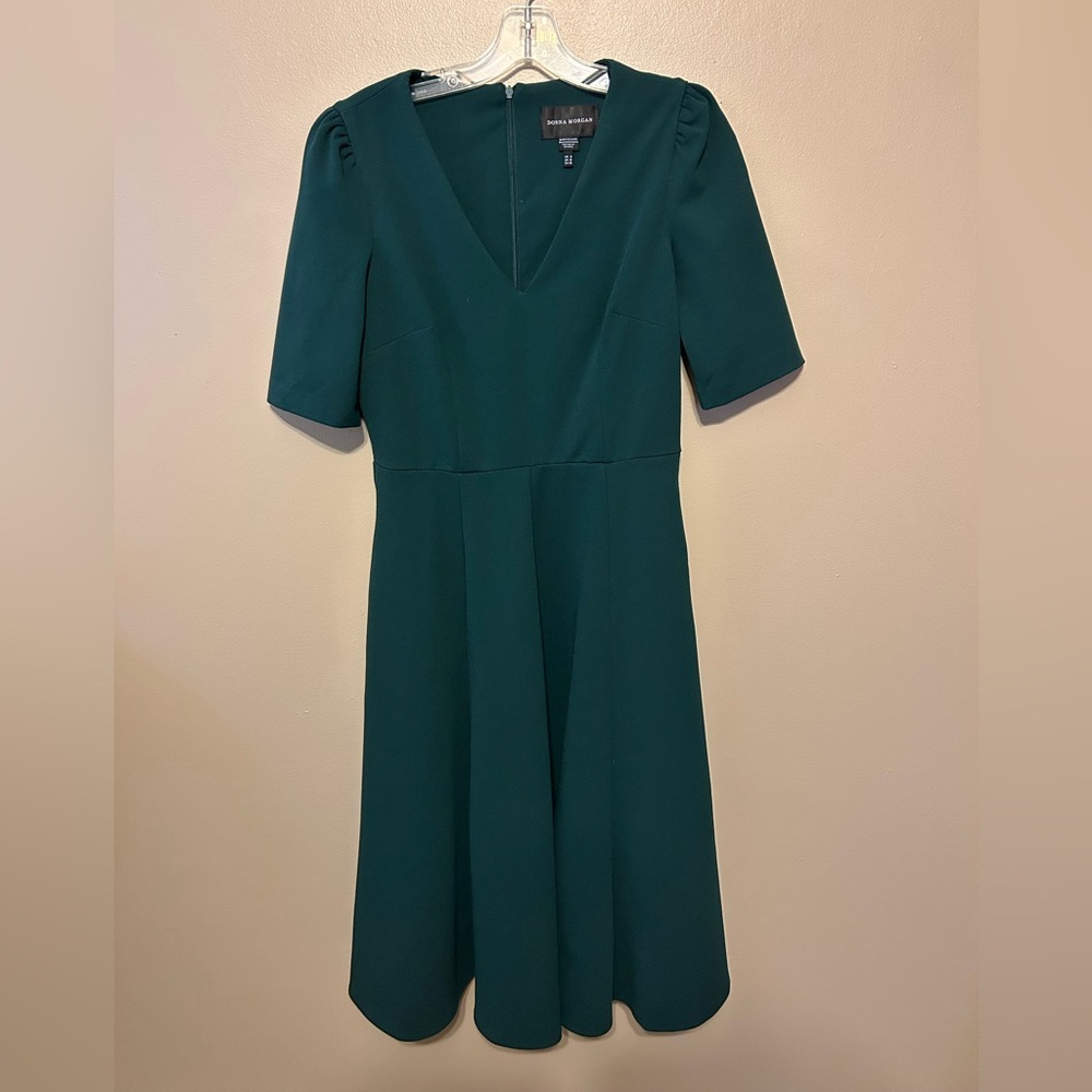 Donna Morgan Midi Dress w/ Pockets